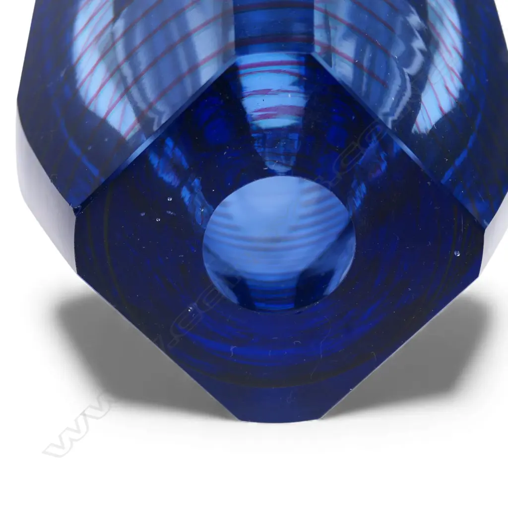 A Garry Nash experimental vase in the style of Murano Mandruzzato Image 1++