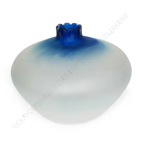 Garry Nash large glass vase frosted clear and blue vase,