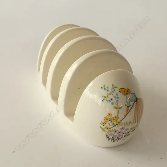 BESWICK - GREEN FINGERS