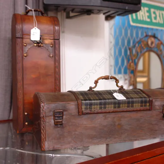 PR OF ANTIQUE STYLE WINE BOTTLE BOXES 