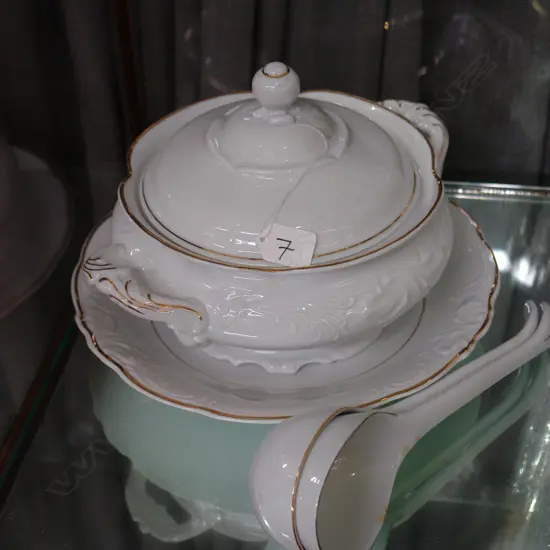 LIDDED TUREEN + SAUCER, LADLES