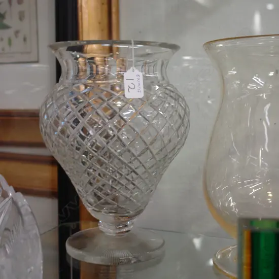 LG DIAMOND CUT CRYSTAL FOOTED VASE (AF)