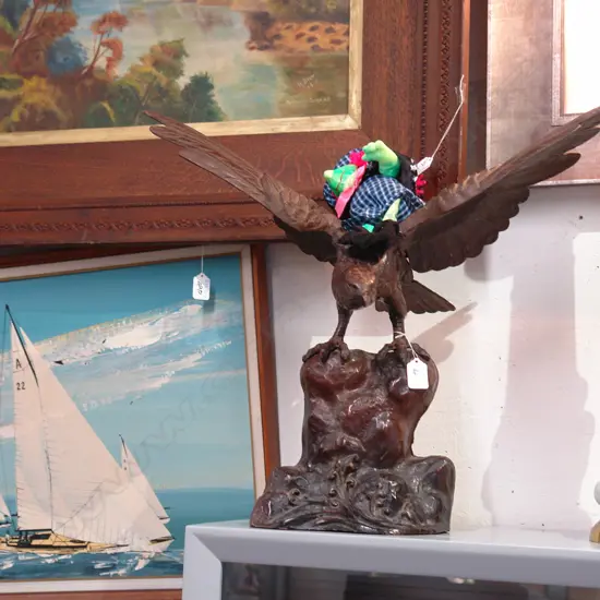 LG CAST METAL EAGLE FIGURE