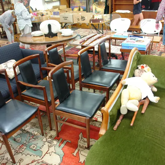 SET OF RETRO DINING CHAIRS