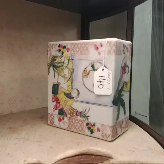 CHINESE PORCELAIN PILLOW FAMILLE VERTE