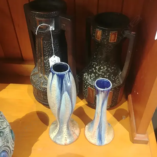 4 CONT VASES