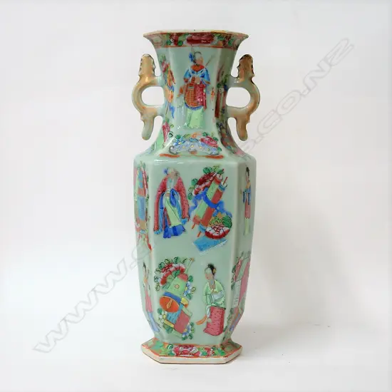 A 19thC Chinese famille rose vase