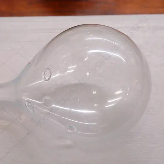 GLASS SPHERE +GLASS SCULPTURE