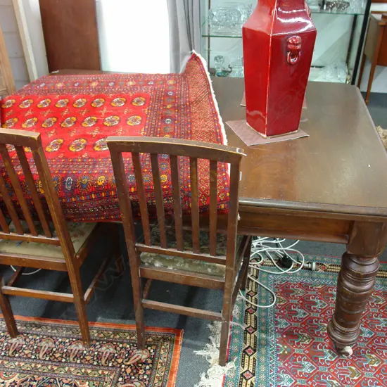 DINING TABLE, TWO LEAVES, CRANK