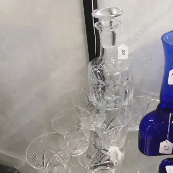 DECANTER +6 GLASSES