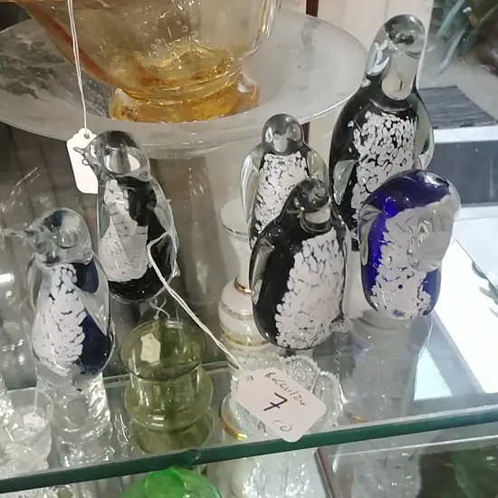 6 HOKITKA GLASS PENGUINS