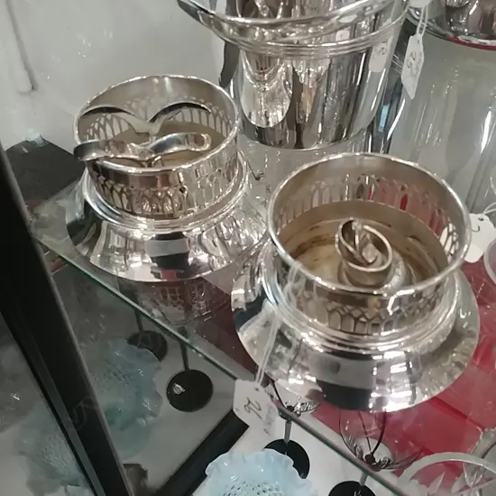 PR BOTTLE COASTERS, CHAMPAGNE PULLER & DISPENSER 