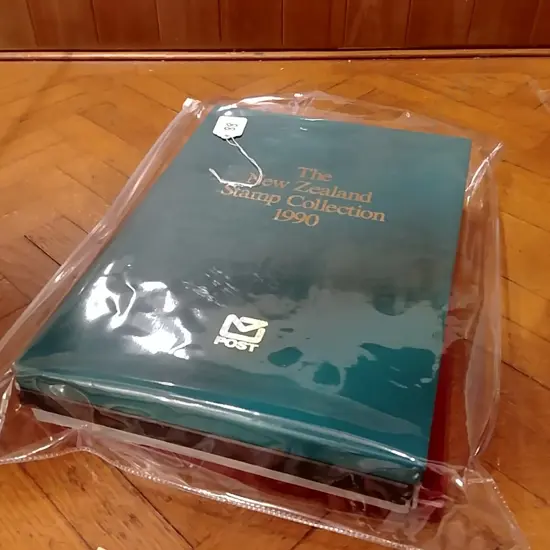 4 NZ STAMP YEAR BOOKS