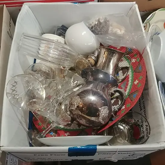 LOT;EP,GLASS SHELLS ETC