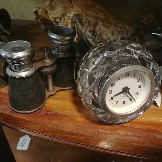 PR OF OPERA GLASSES +MERCEDES CRYSTAL CLOCK