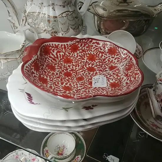 4 19THC SERVING PLATES + 1