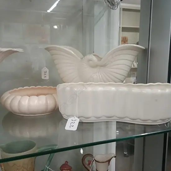 3PCS WHITE C/LYNN VASES