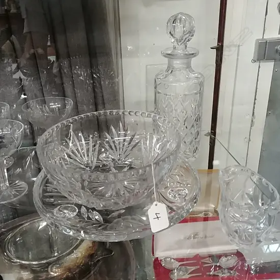 CRYSTAL BOWL/TRAY/DECANTER/JUG