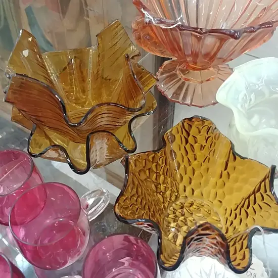 3 AMBER GLASS HANDKERCHIEF VASES