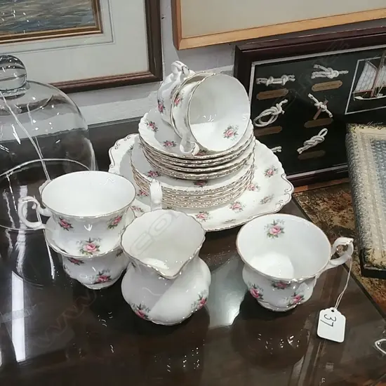 R/ALBERT FORGET ME NOT TEA SERVICE