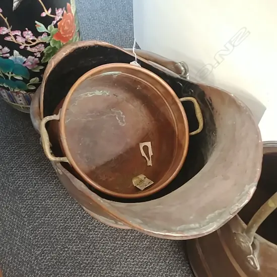 COPPER COAL SCUTTLE & COPPER POT