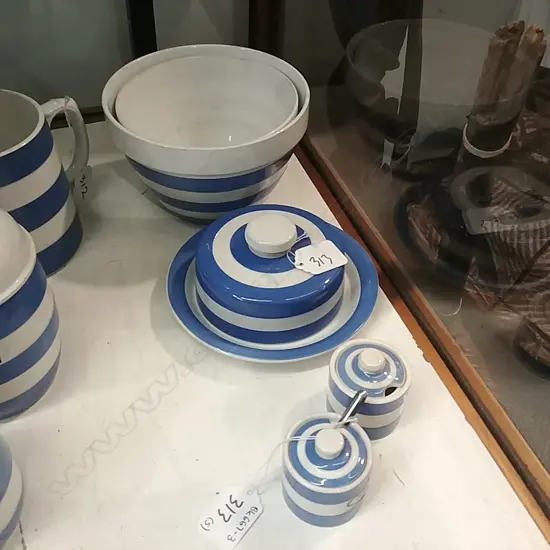 CORNISHWARE BOWLS, BUTTER DISH & CONDIMENTS