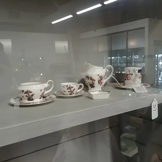 COALPORT 11 MINIATURE PC