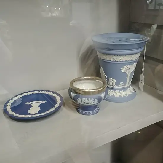 3 BLUE WEDGWOOD PCS