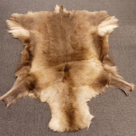 DARK BROWN REINDEER HIDE 110 X 111CM
