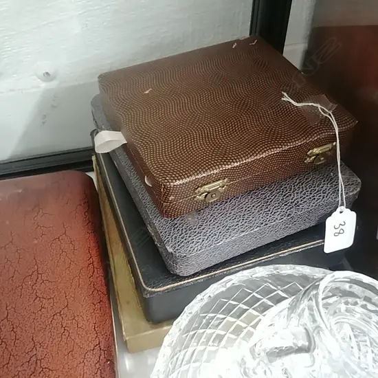 4 BOXED CUTLERY SETS