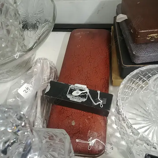 BOXED FISH SERVERS & COFFEE SPOONS