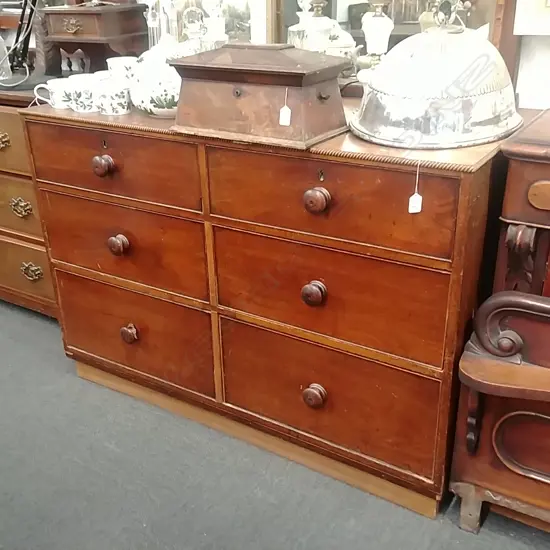 VICT CHEST OF DRAWERS