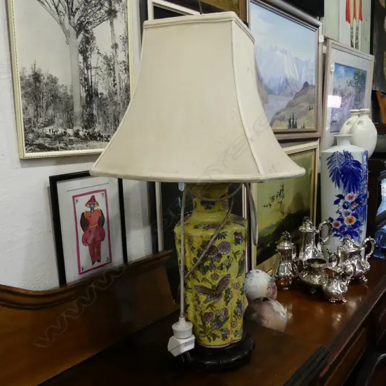 CHINESE LAMP