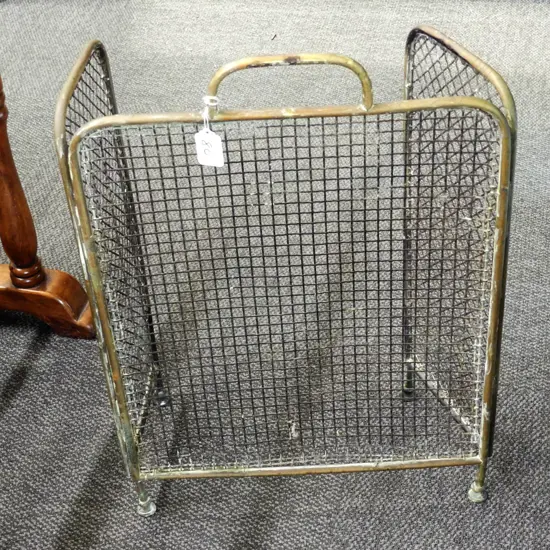 EDW BRASS FOLDING SPARK GUARD