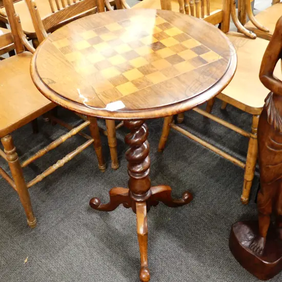 CHESS TOPPED WINE TABLE
