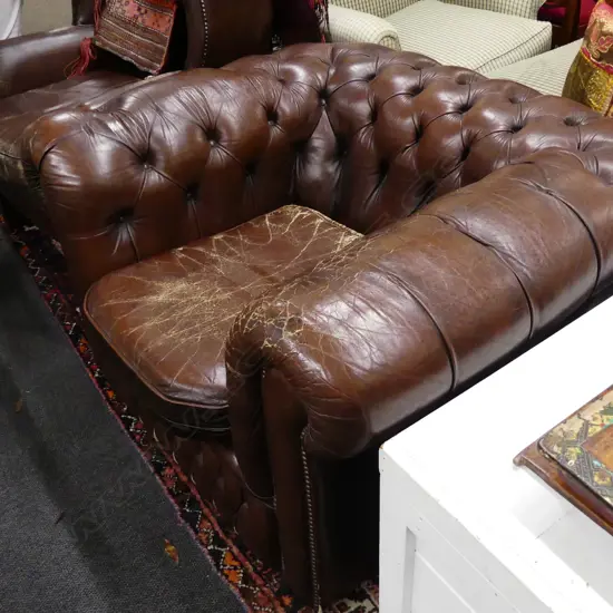 CHESTERFIELD STYLE ROLL ARM LEATHER CLUB CHAIR