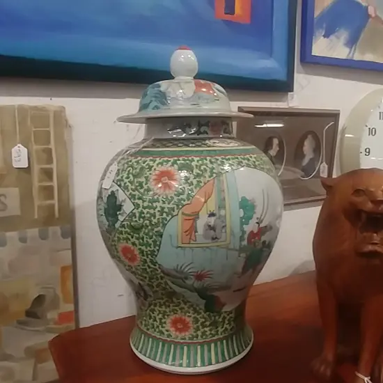 LARGE CHINESE LIDDED VASE