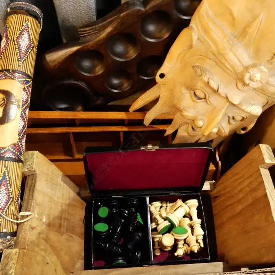 BOX WOOD PCS INCL. CHESS SET ETC