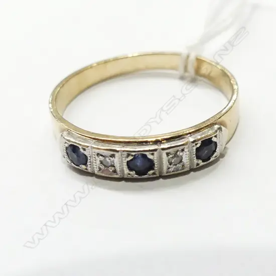 9CT DIA. & SAPPHIRE RING 2.3GMS