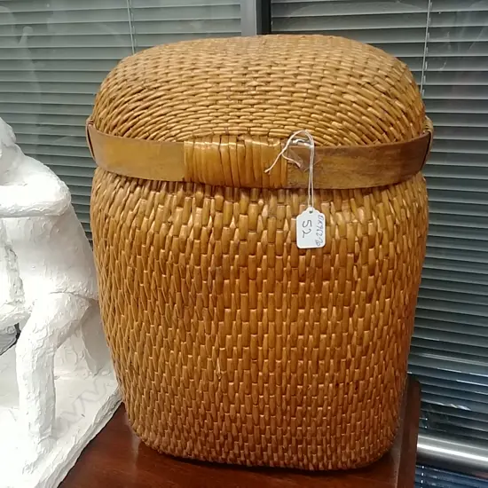 WOVEN CANE BASKET LIDDED