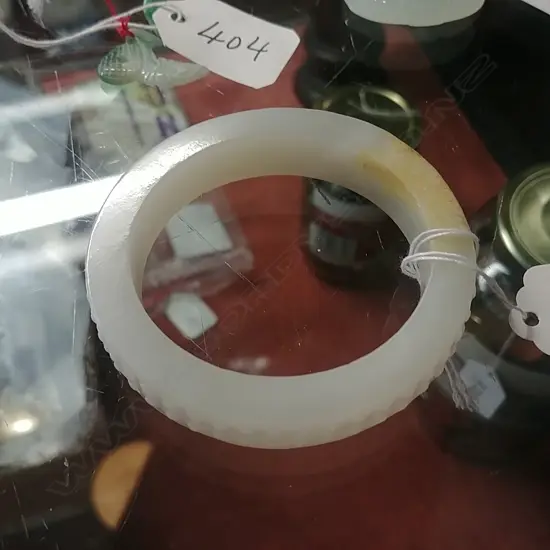CHINESE JADE BANGLE PALE TONE