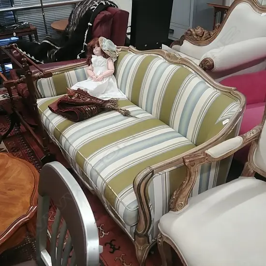 FRENCH STYLE  2 SEATER COUCH