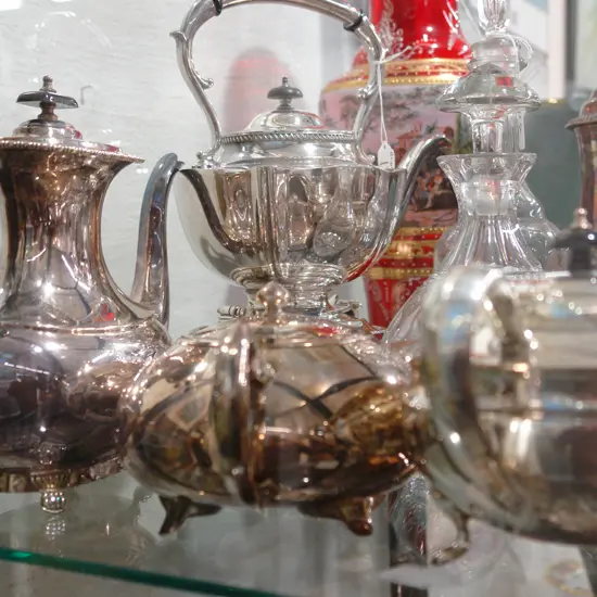 2 EP TEAPOTS & COFFEE POT