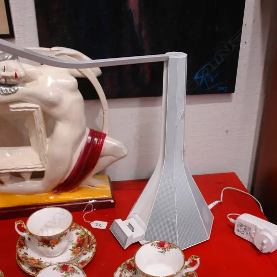 DIVA BY RETALINA IPOD LAMP