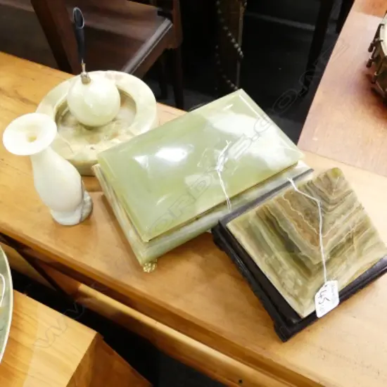 5 ONYX ORNAMENTS BOXES ETC