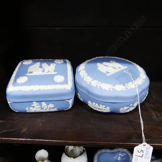 W/WOOD J/WARE 2 LIDDED TRINKET BOXES