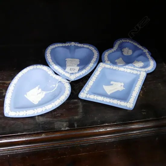 W/WOOD J/WARE 4 PIN TRAYS