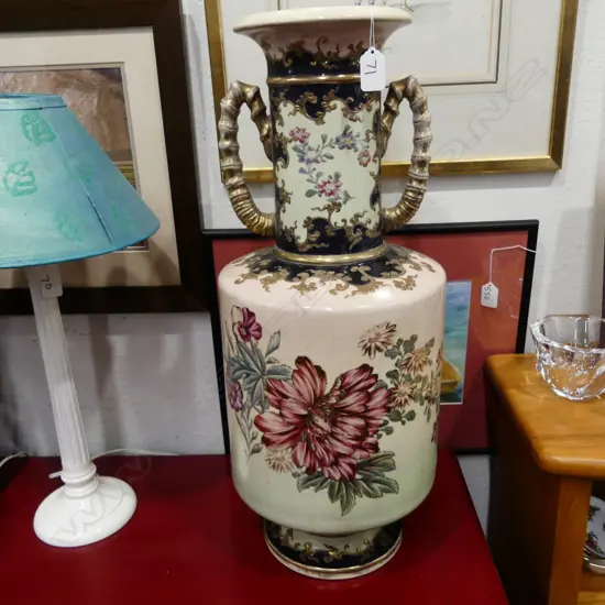 19TH CENTURY SATSUMA MANTLE VASE A/F