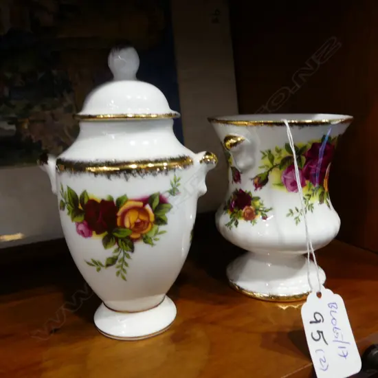 R/ALBERT OCR 2 VASES