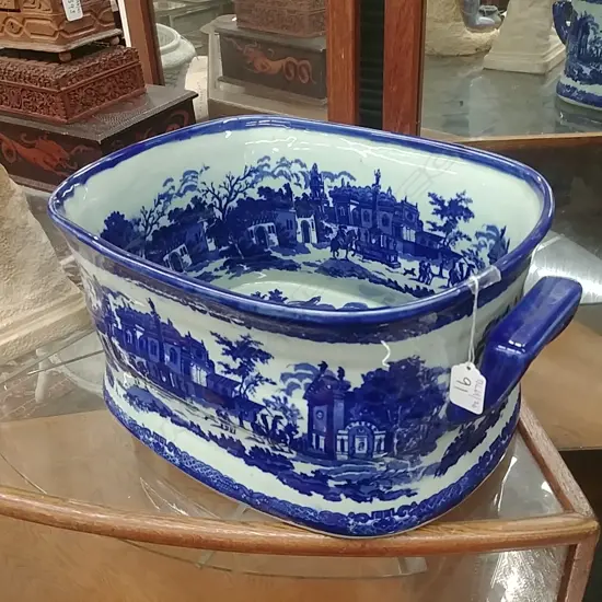 CHINESE B/W CHINA PAIL